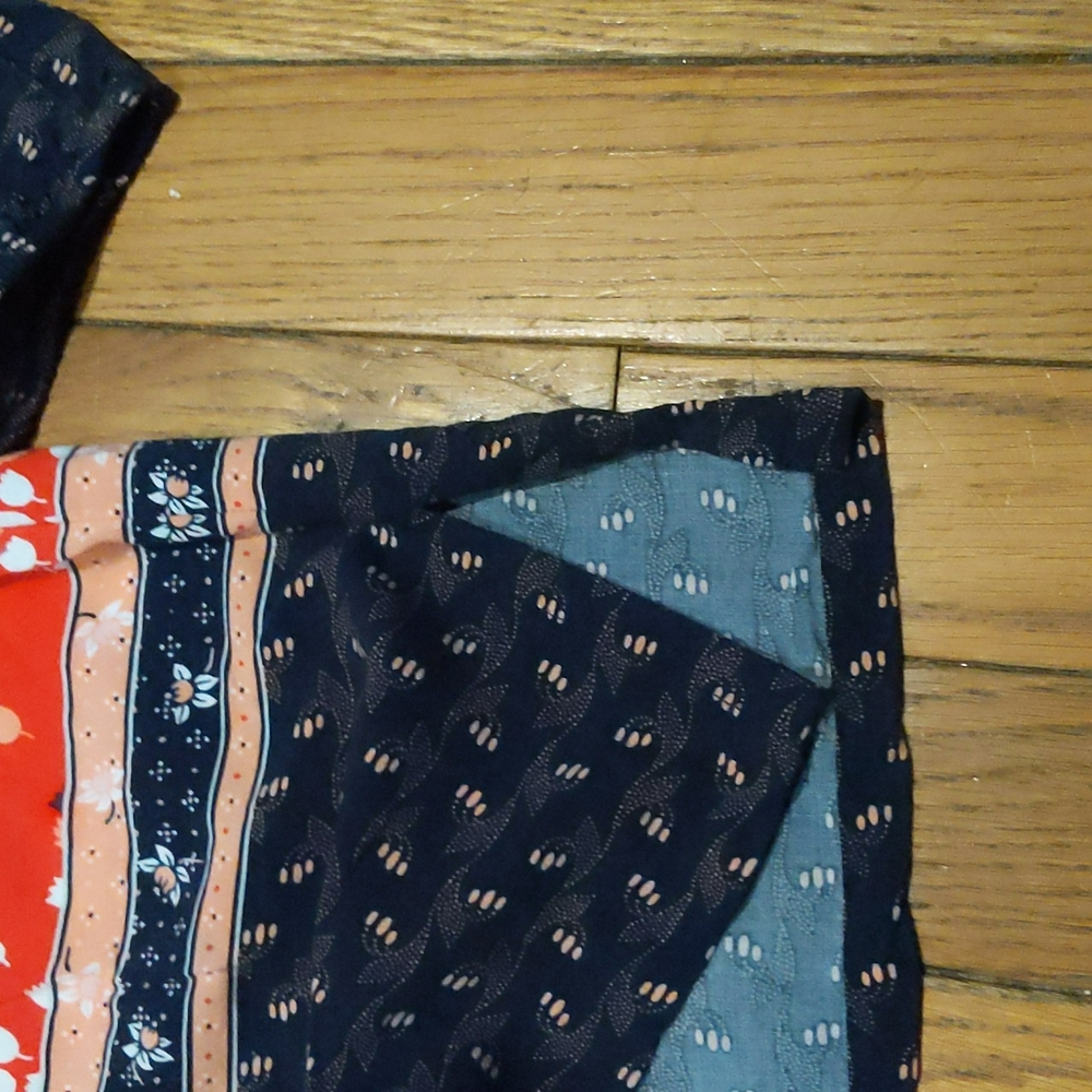 Loft, red and blue shirt, M petite - Picture 5 of 7